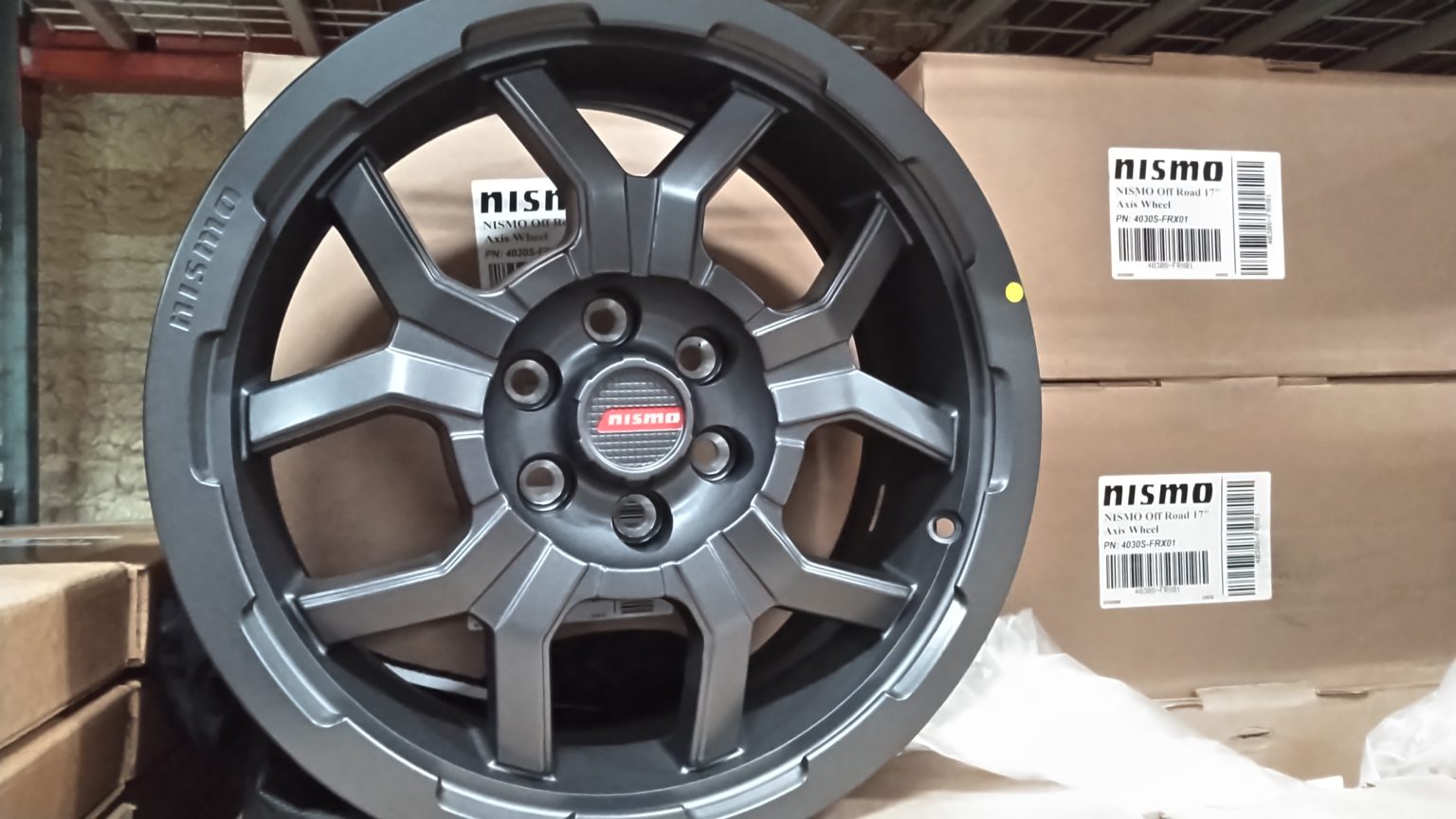 NISMO Off Road AXIS alloy wheel (GRAPHITE) 17X7.5+30 4030SFRX01